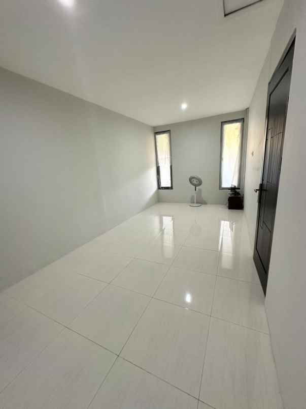 dijual rumah darmo indah selatan minimalis 1 lantai