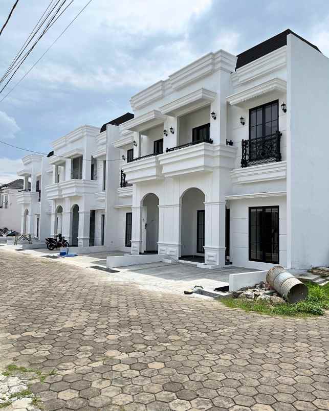 dijual rumah dekat alun alun gdc depok