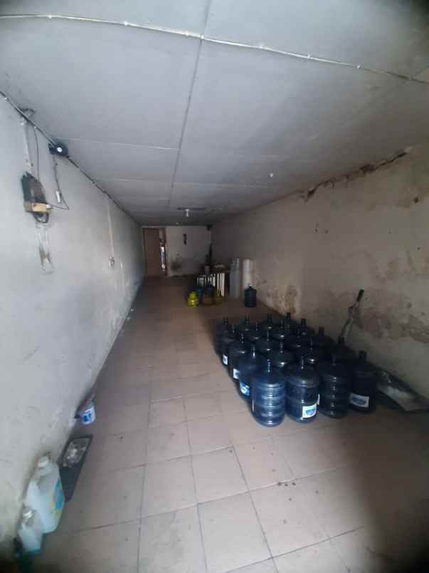 dijual rumah dharmahusada utara