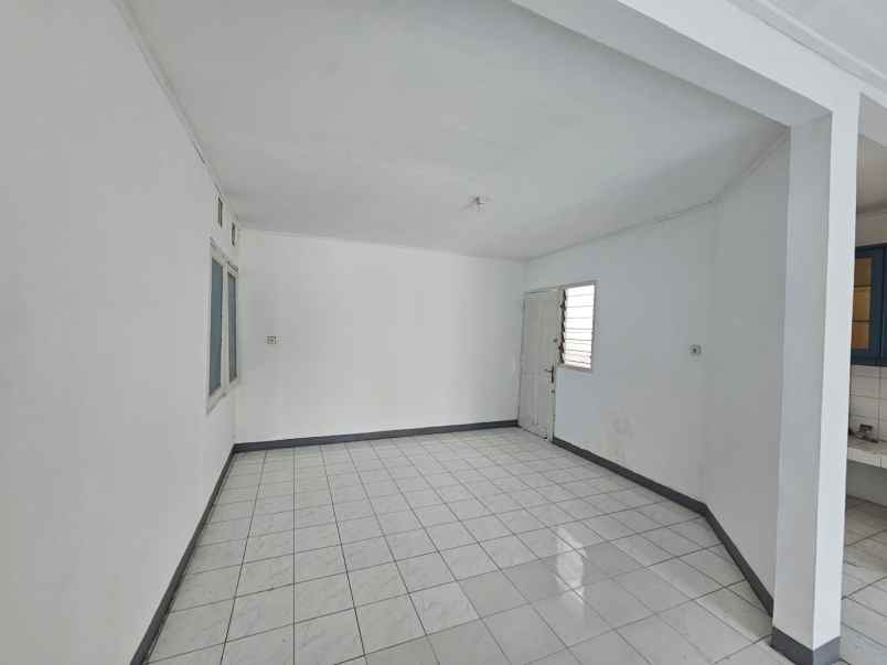 dijual rumah di bulevar hijau harapan indah bekasi