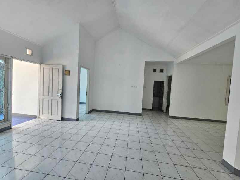 dijual rumah di bulevar hijau harapan indah bekasi