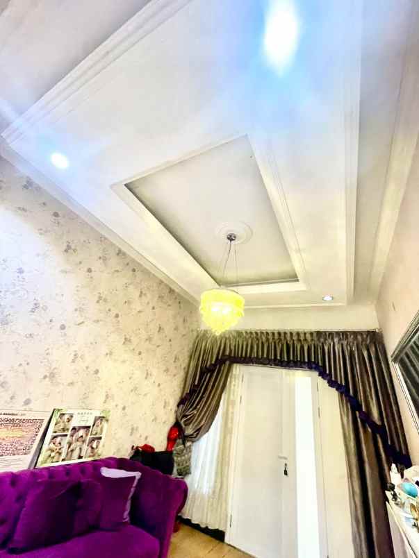 dijual rumah di cinere residence siap huni