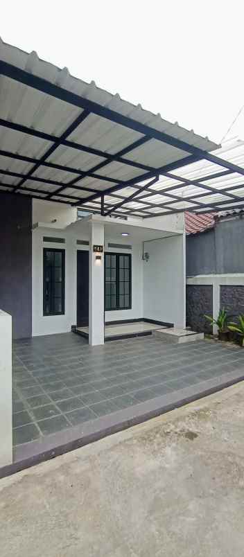 dijual rumah di depok