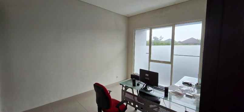 dijual rumah di jakarta garden city