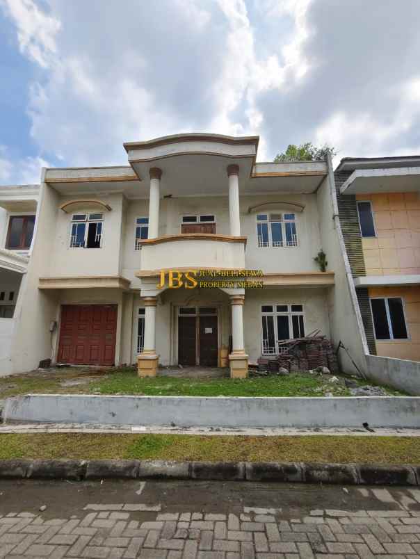 dijual rumah di komplek mutiara residence blok b medan