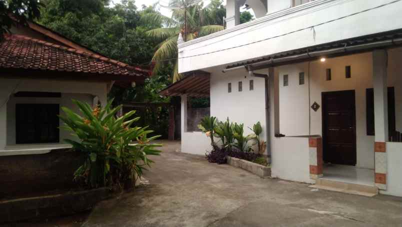 dijual rumah dijual rumah di jl arjuna