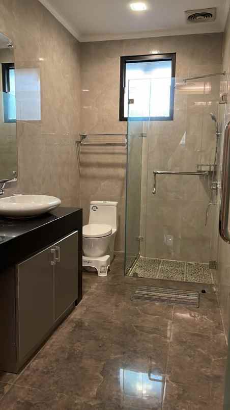 dijual rumah foresta cluster albera bsd