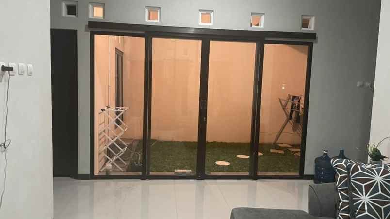 dijual rumah full furnished 4 menit pasar karang lewas