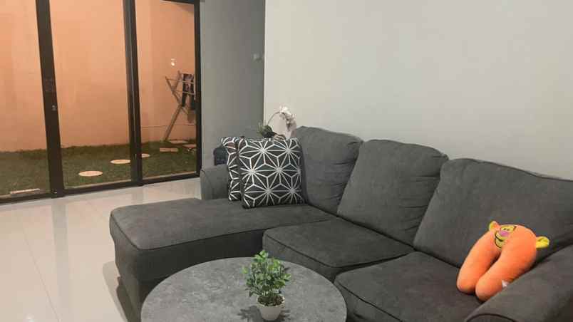 dijual rumah full furnished 4 menit pasar karang lewas
