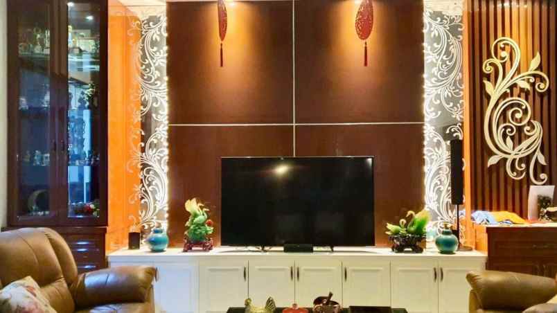 dijual rumah galaxy bumi permai araya 1