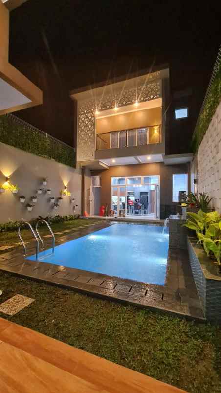 dijual rumah gegerkalong