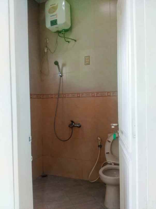 dijual rumah gegerkalong hilir ciwaruga