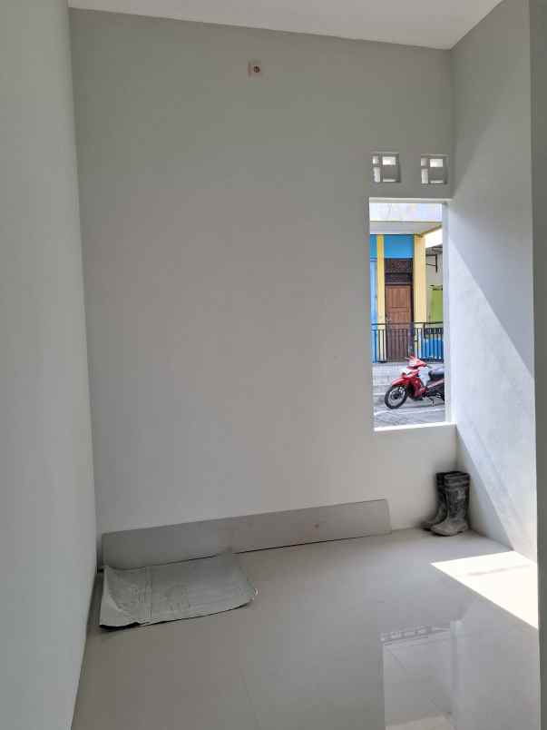 dijual rumah grafika