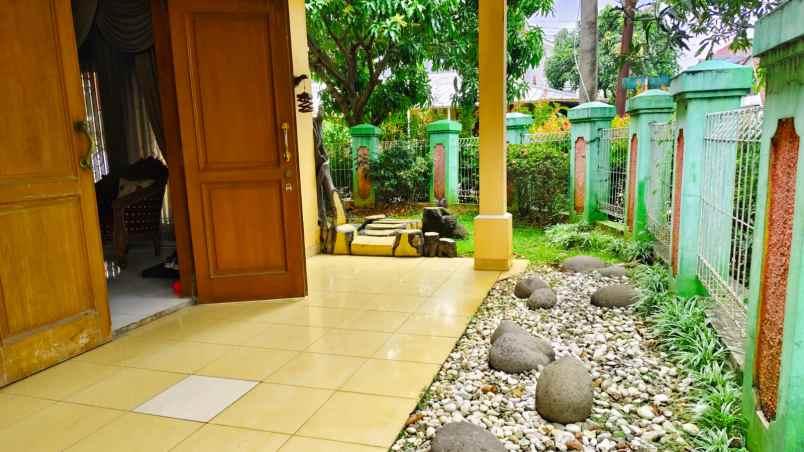 dijual rumah graha harapan bumyagara