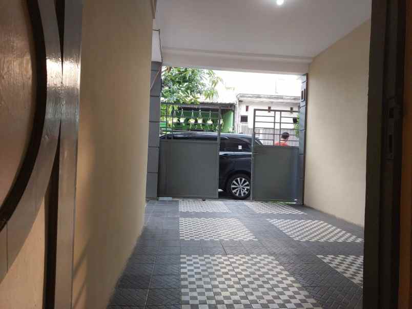 dijual rumah graha kencana pakal