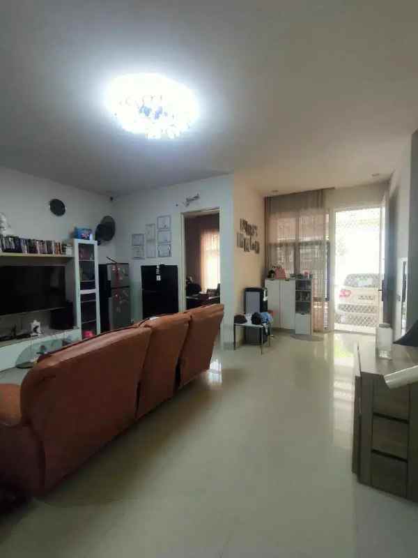 dijual rumah griya galaxy