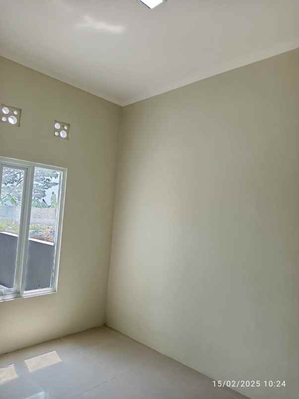 dijual rumah griya masterland