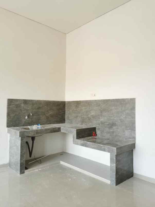 dijual rumah gunung anyar