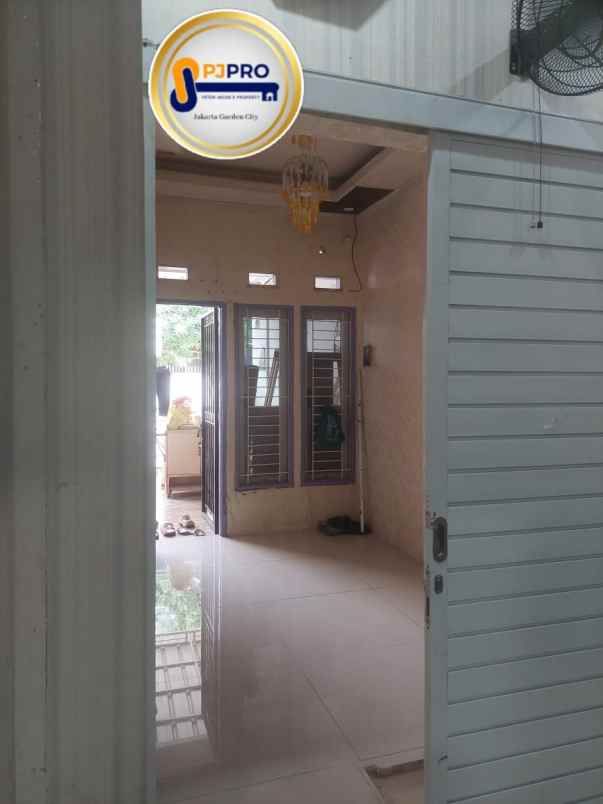 dijual rumah harapan indah