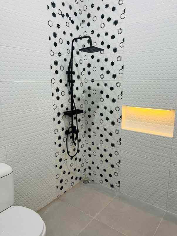 dijual rumah harapan indah