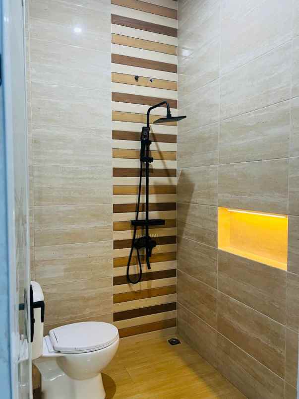 dijual rumah harapan indah