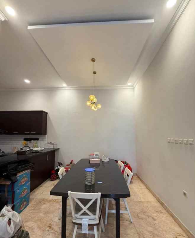 dijual rumah hook full furnished cibubur country