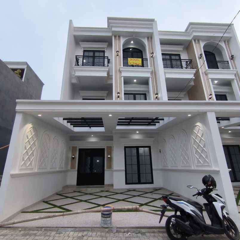 dijual rumah jagakarsa jakarta selatan