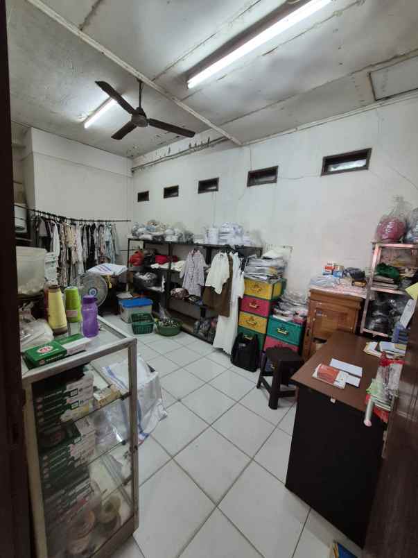 dijual rumah jakasetia
