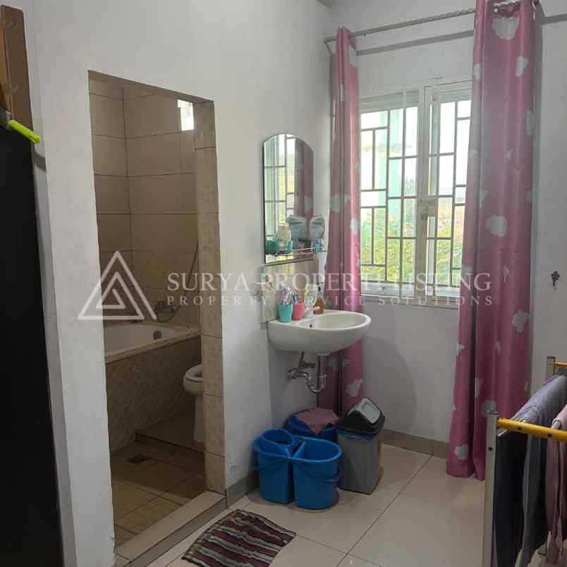 dijual rumah jalan besar deli tua