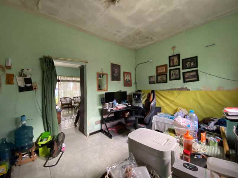 dijual rumah jalan buah buah dekat raya