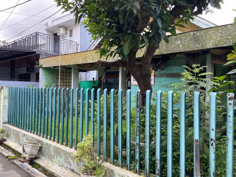 dijual rumah jalan buah buah dekat raya
