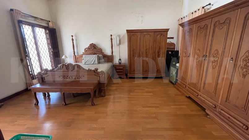 dijual rumah jalan gunung soputan