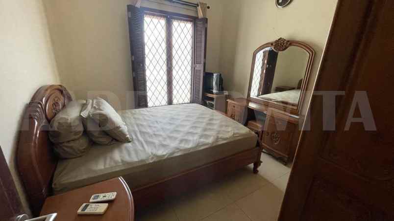 dijual rumah jalan gunung soputan