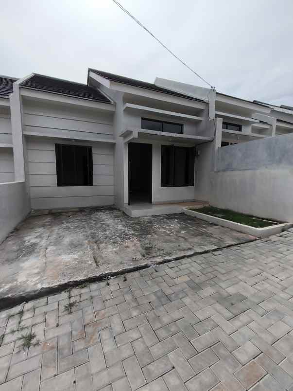 dijual rumah jalan ikrar ii cipayung depok