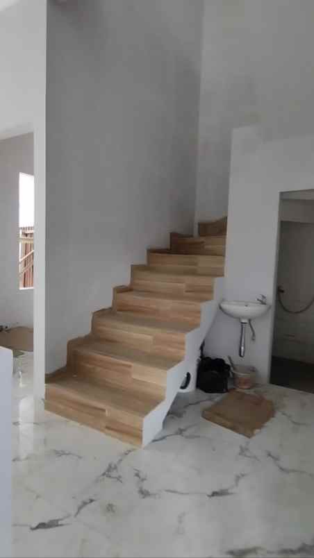 dijual rumah jalan mandor samin