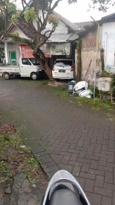 dijual rumah jalan mendalan