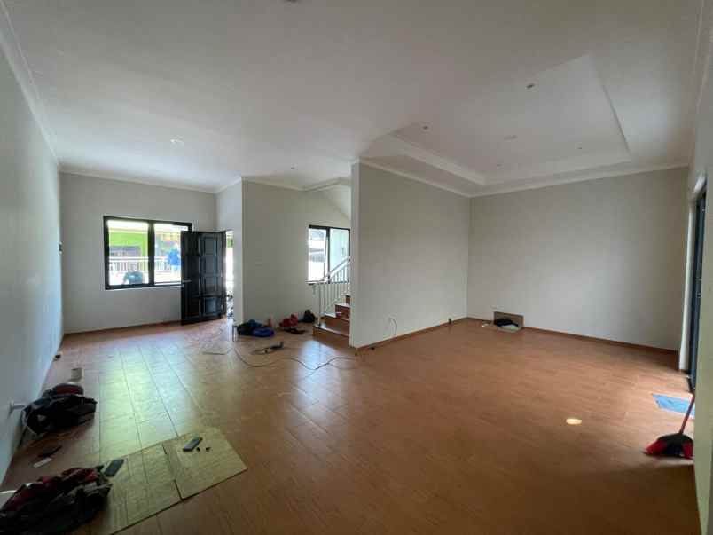 dijual rumah jalan raya ciputat pondok cabe