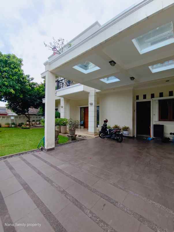 dijual rumah jalan raya veteran