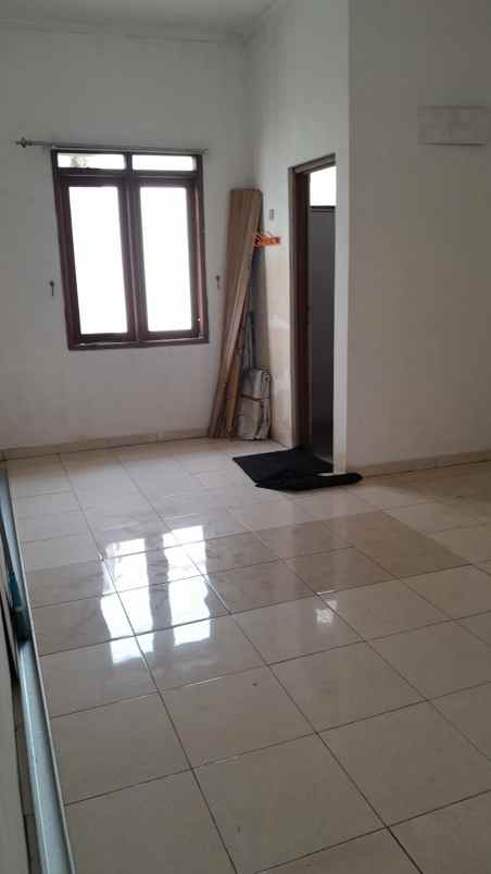 dijual rumah jalan terusan jakarta