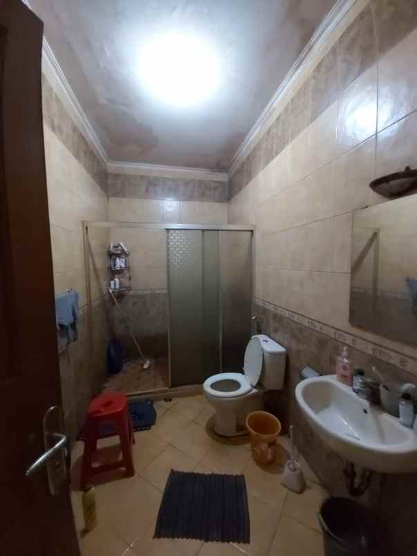 dijual rumah jati padang