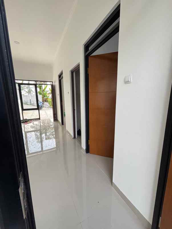 dijual rumah jatihandp