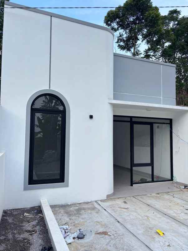 dijual rumah jatihandp