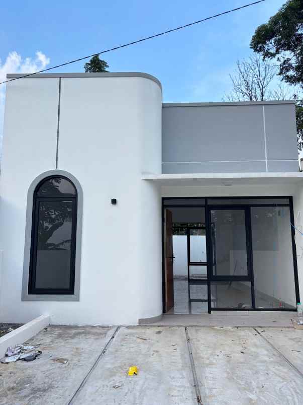 dijual rumah jatihandp