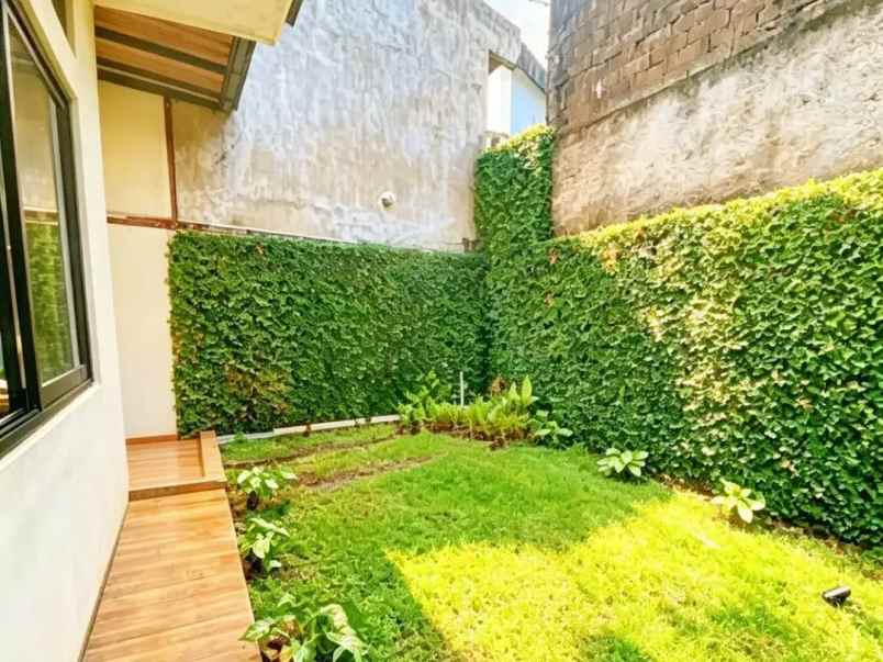 dijual rumah jatiwaringin