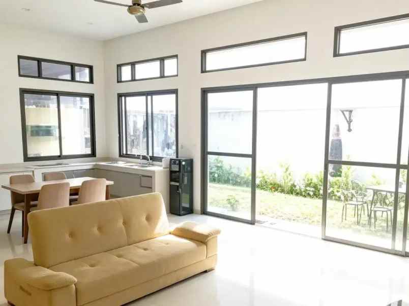 dijual rumah jatiwaringin