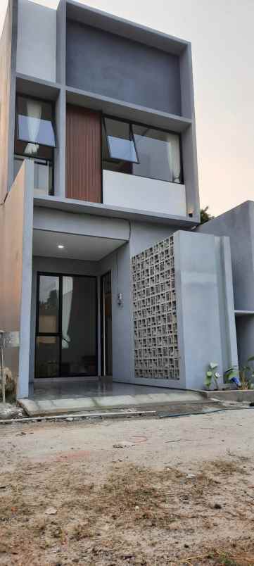 dijual rumah jl bekasi timur raya