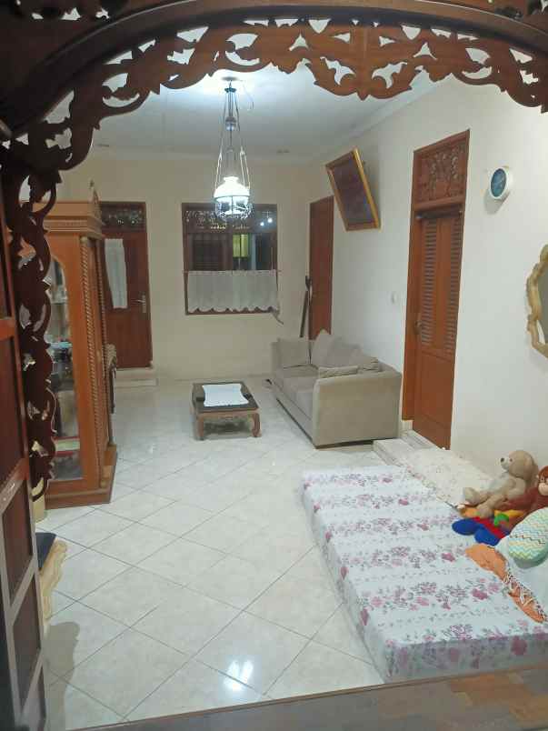 dijual rumah jl bhakti 89