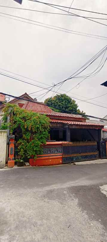 dijual rumah jl bhakti 89