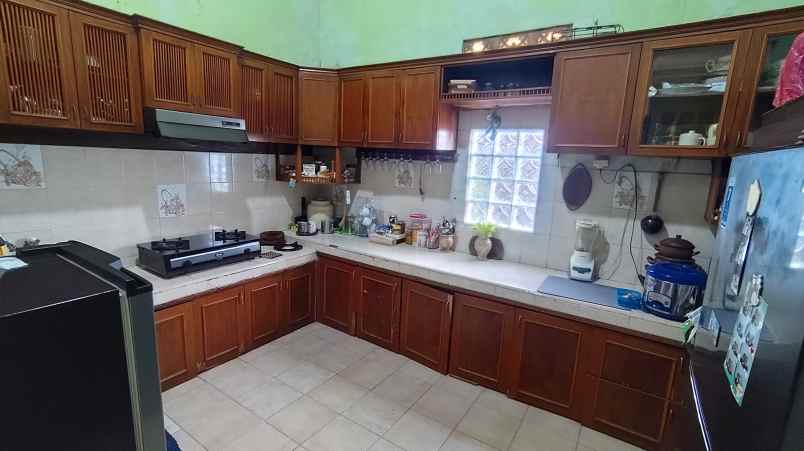 dijual rumah jl bhakti 89