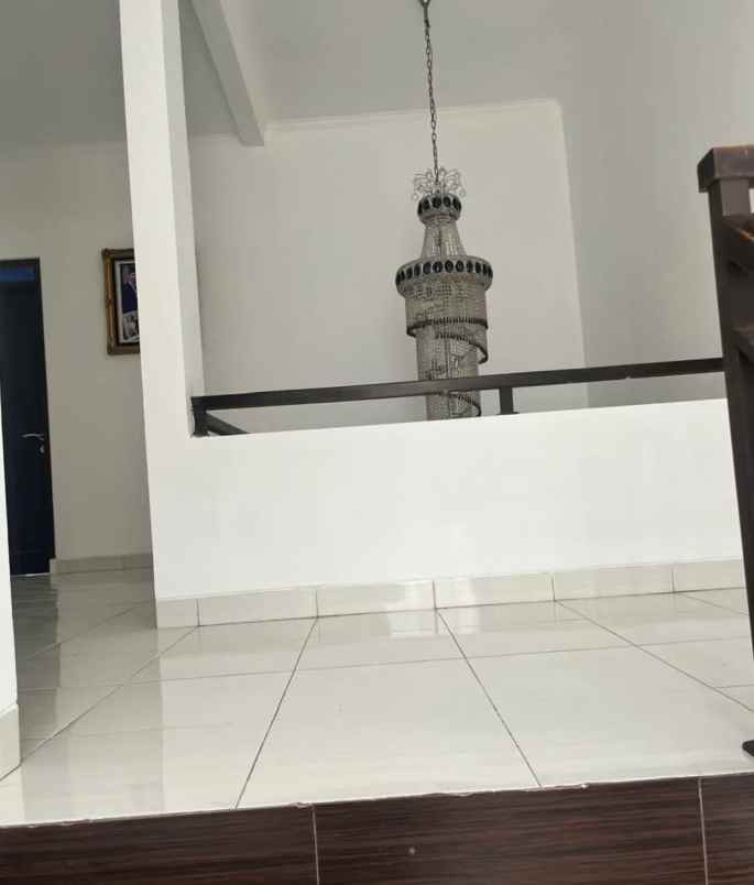 dijual rumah jl dago pojok bandung